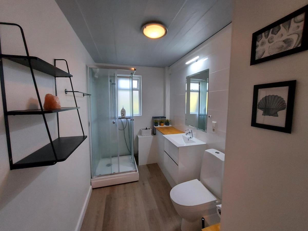 B&B Rooms Husavik 3 외부 사진