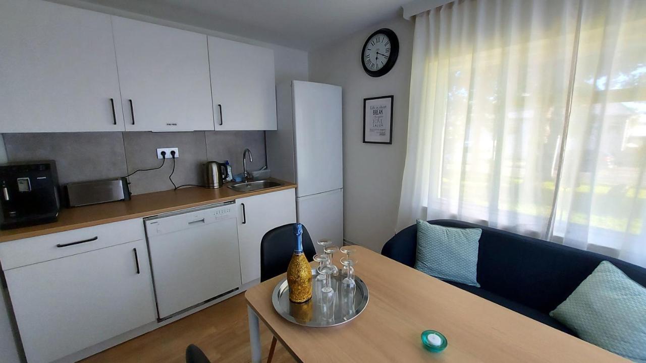 B&B Rooms Husavik 3 외부 사진