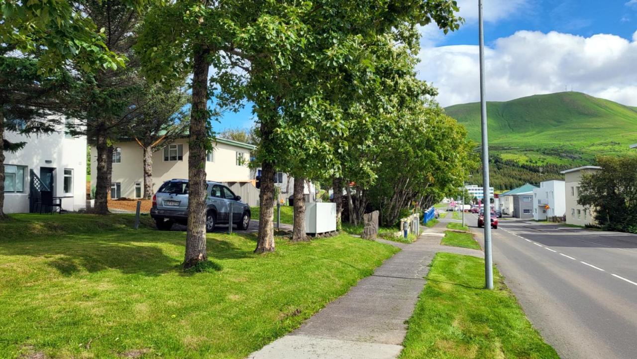 B&B Rooms Husavik 3 외부 사진