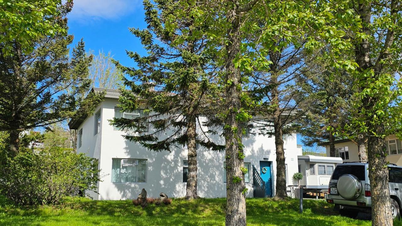 B&B Rooms Husavik 3 외부 사진